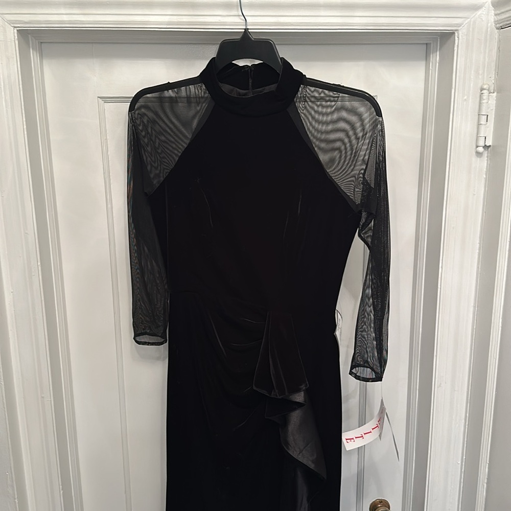 Black Betsy & Adam Gown - Picture 4 of 8